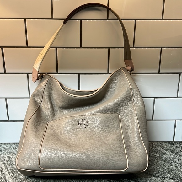 Tory Burch Handbags - Tory Burch Leather Tote